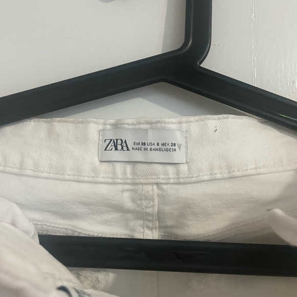 Short shorts Zara , worn in good condition - Picture 2 of 3